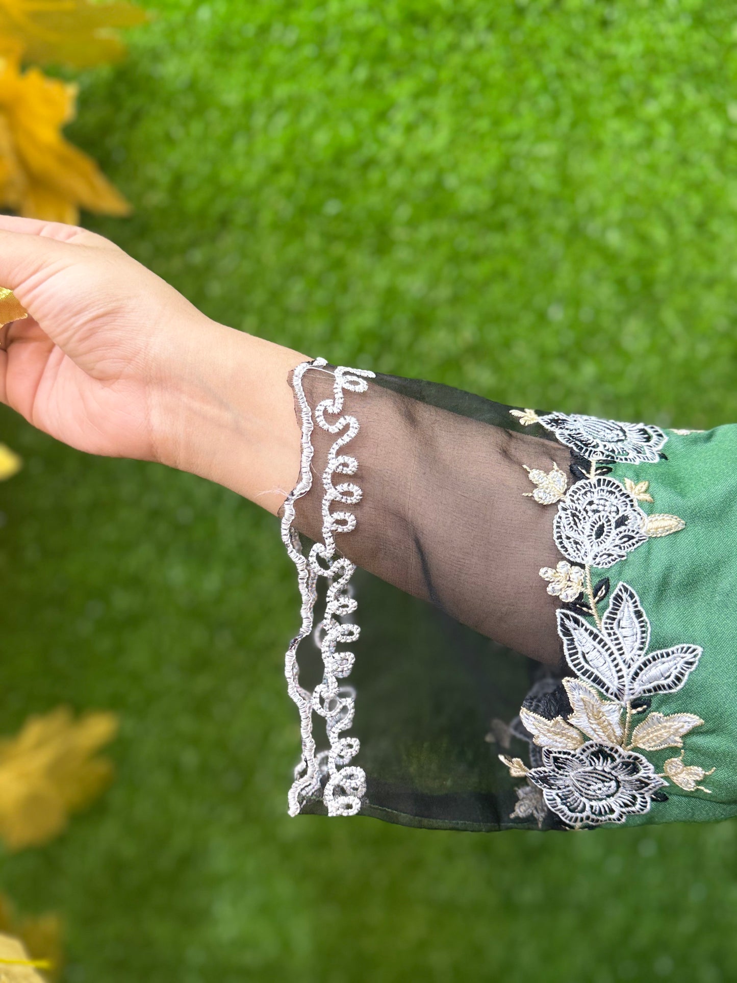 Minaar Embroidered stitched 2pcs dhanak Marina (Green)