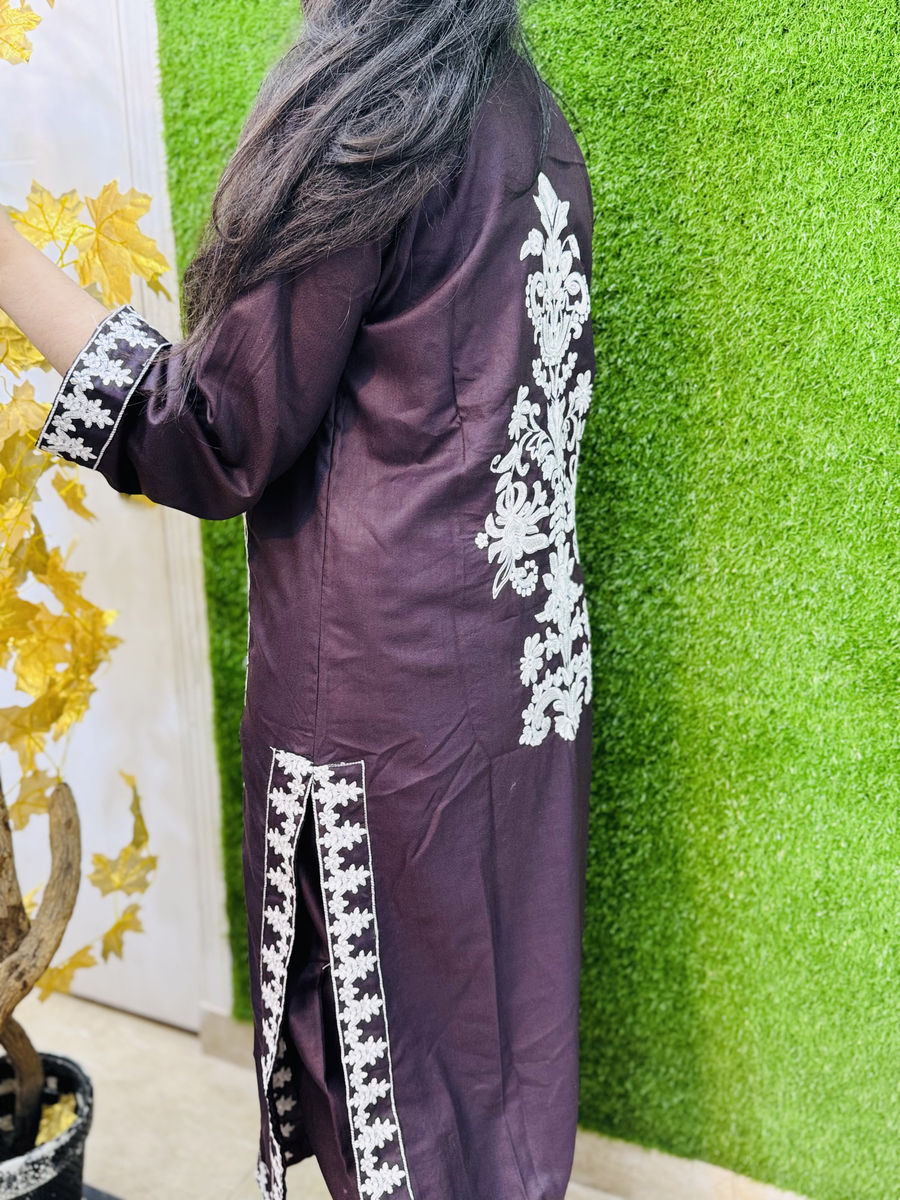 Minaar Embroidered stitched 2pcs dhanak Marina (Black)